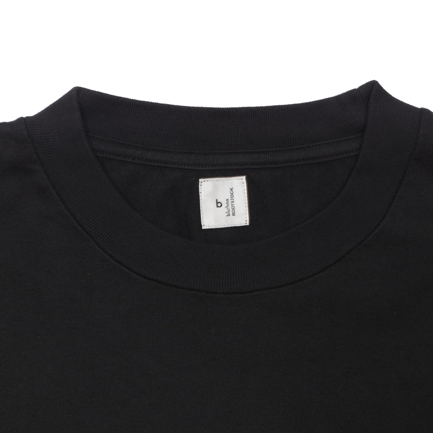 CLASSIC LONG-SLEEVE TEE