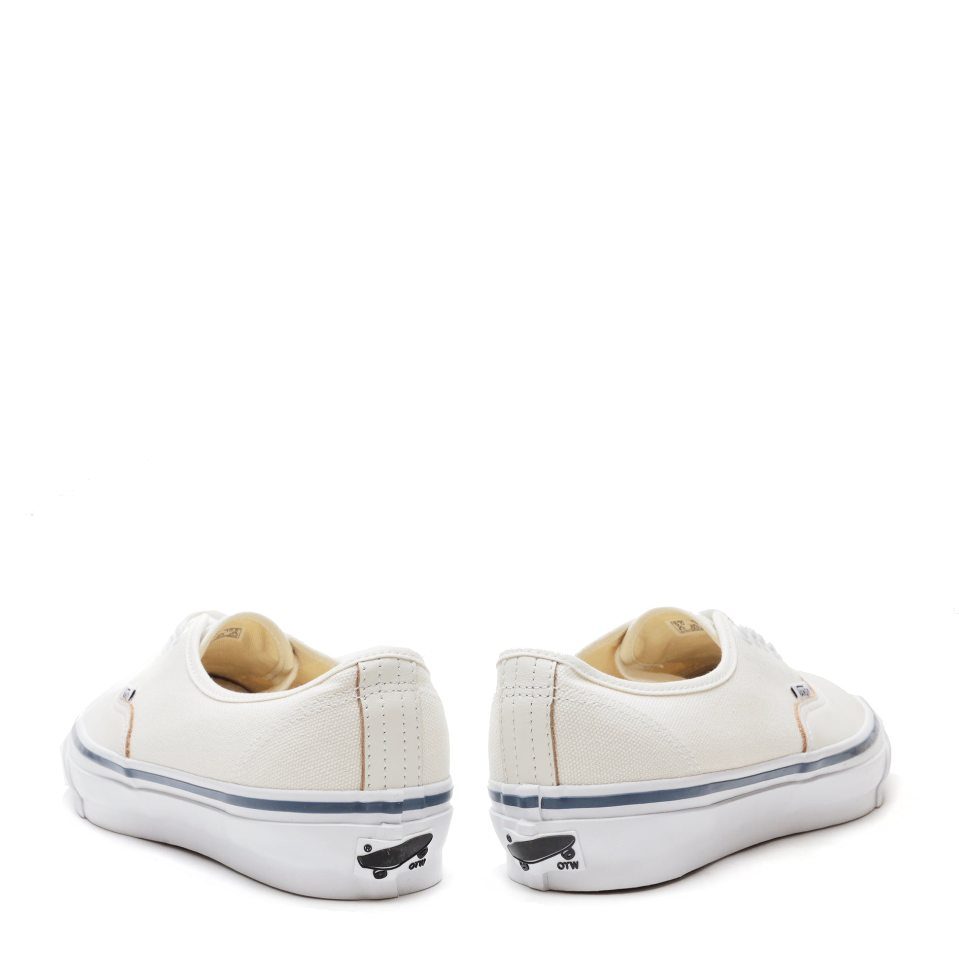 OTW AUTHENTIC 44 SIPED VIBRAM - Saint Alfred