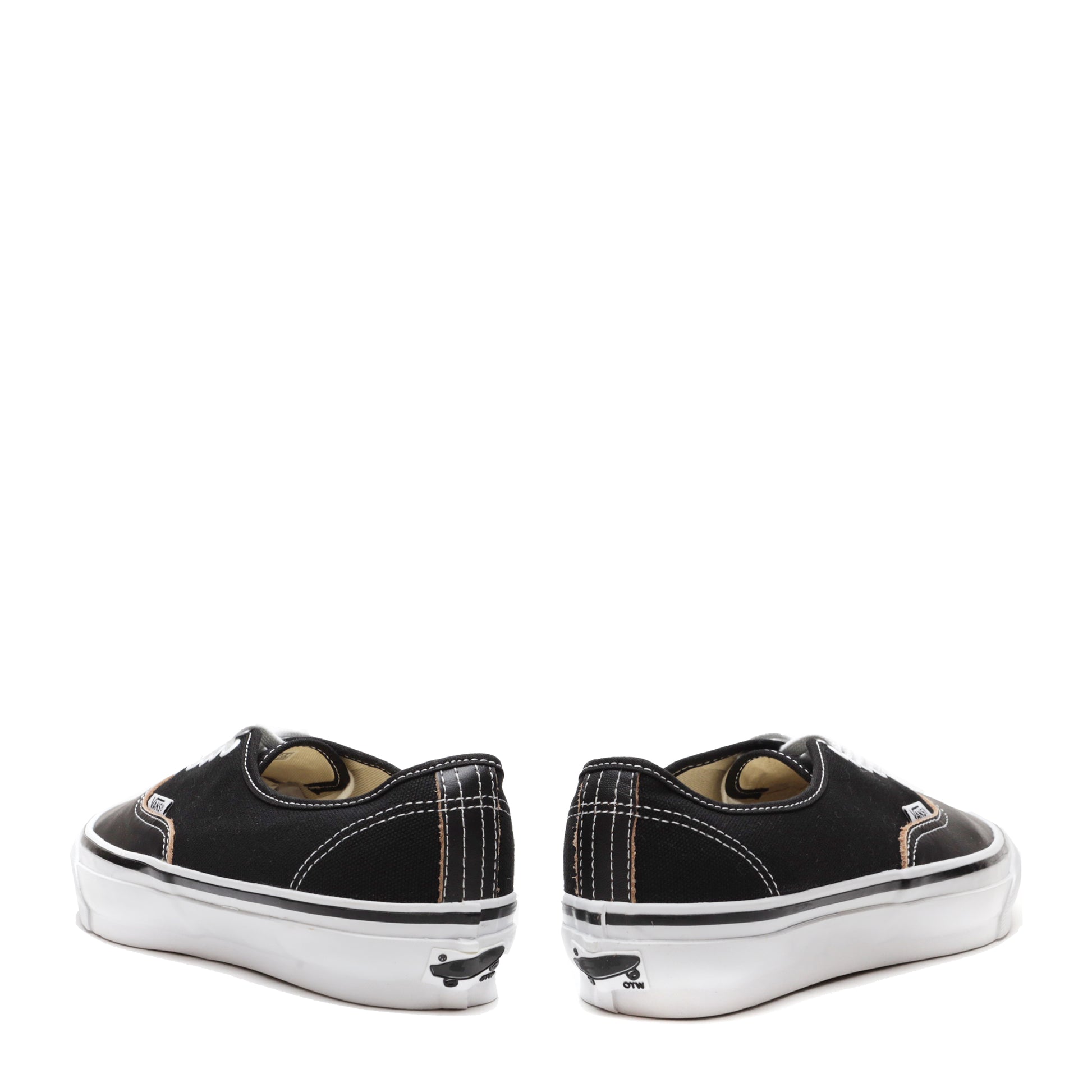 OTW AUTHENTIC 44 SIPED VIBRAM - Saint Alfred